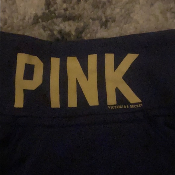 Pink sweatshirt - Picture 4 of 4